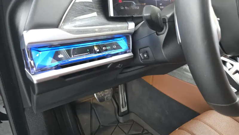 BMW i7