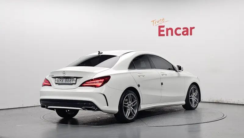 Mercedes-Benz CLA-Class
