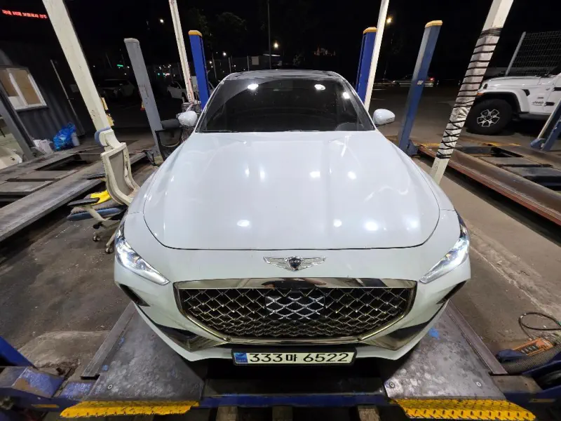 Genesis G70