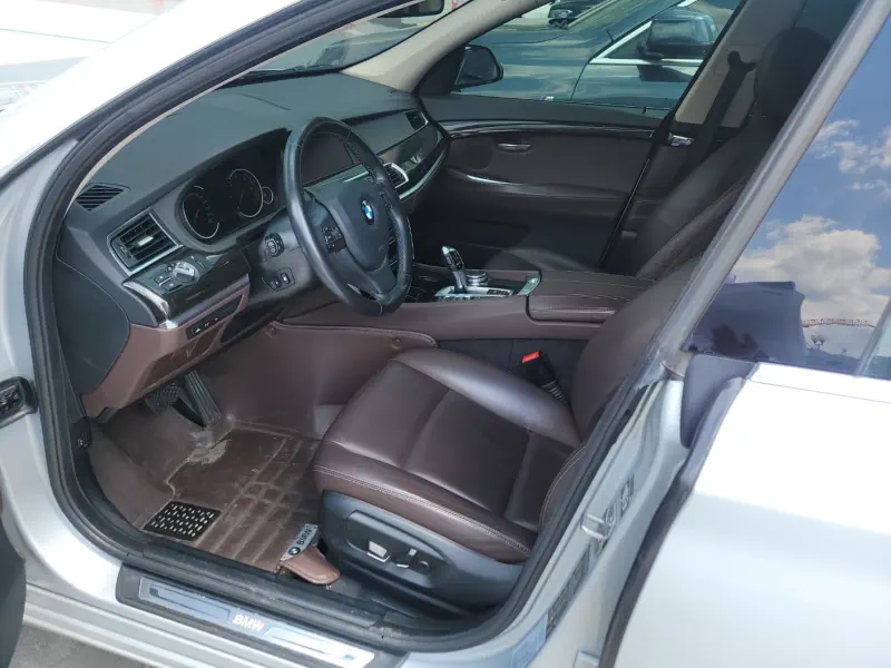 BMW 5-Series Gran Turismo