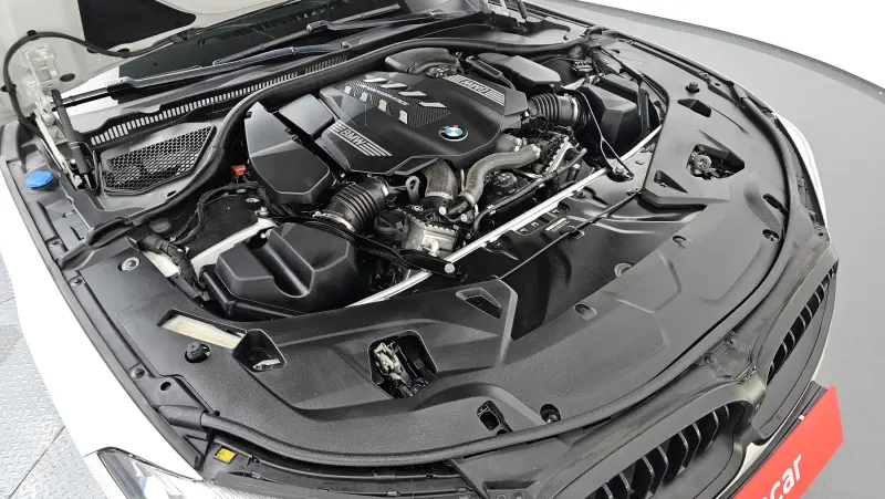 BMW 8-Series