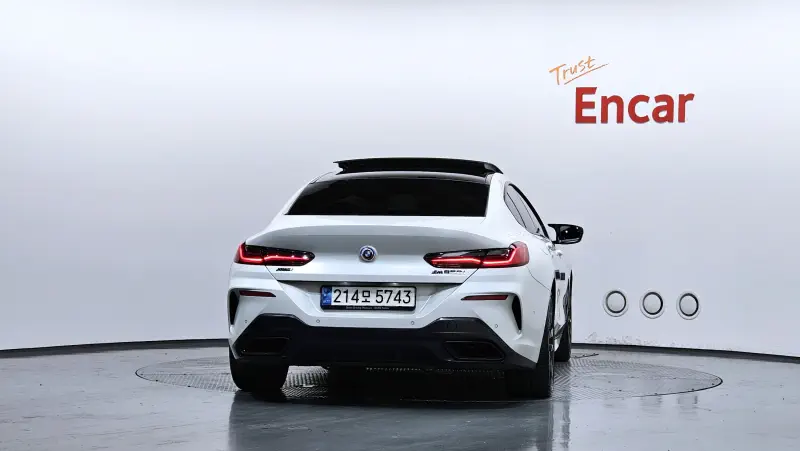 BMW 8-Series