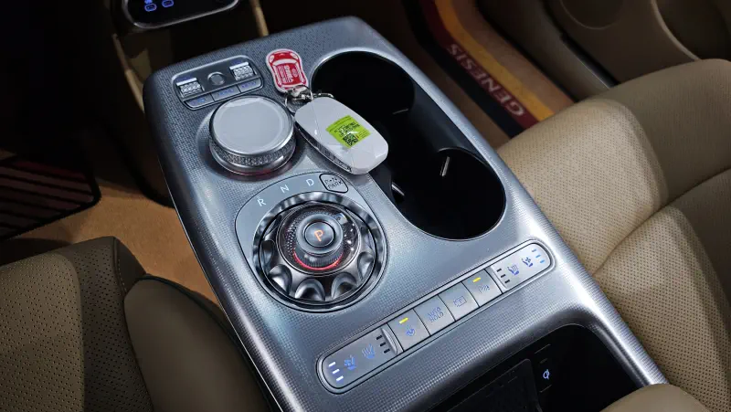 Genesis GV60