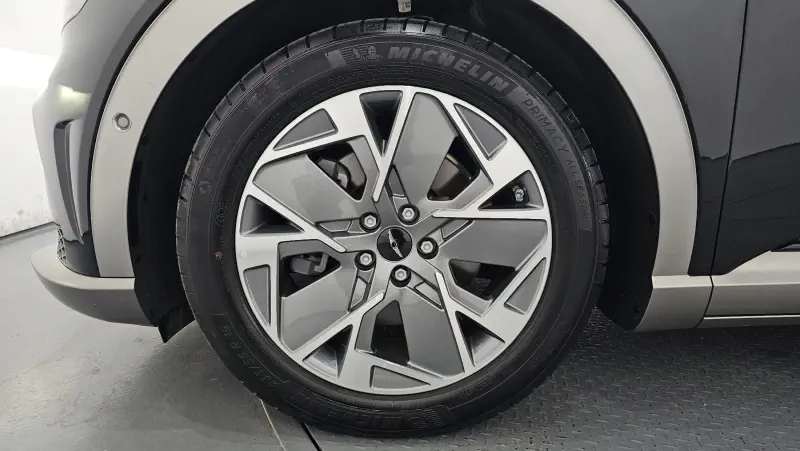Genesis GV60