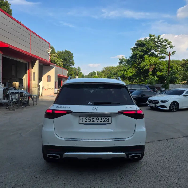 Mercedes-Benz GLE-Class
