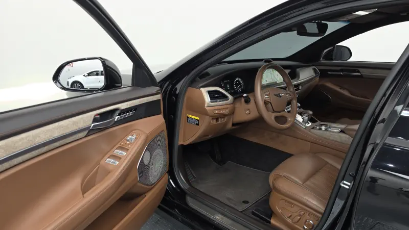 Genesis G90