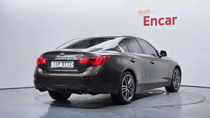 Infiniti Q50
