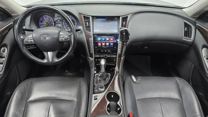 Infiniti Q50