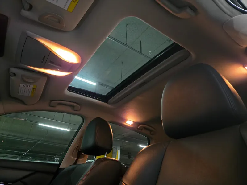 Infiniti Q70