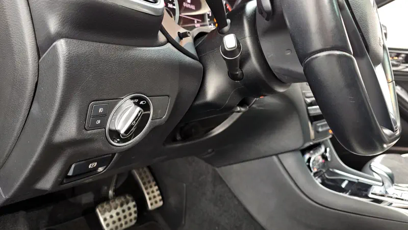 Infiniti Q30