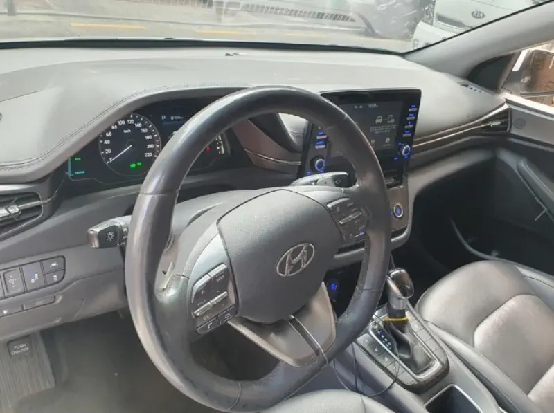 Hyundai Ioniq