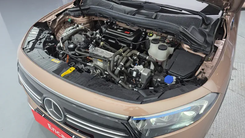 Mercedes-Benz EQA