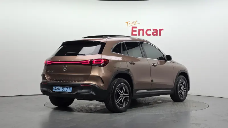Mercedes-Benz EQA
