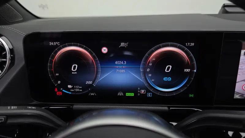Mercedes-Benz EQA