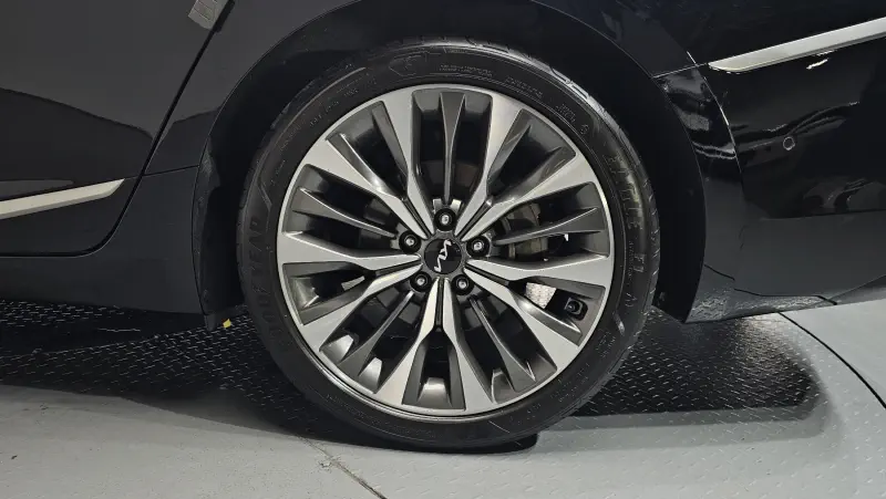 Kia K8