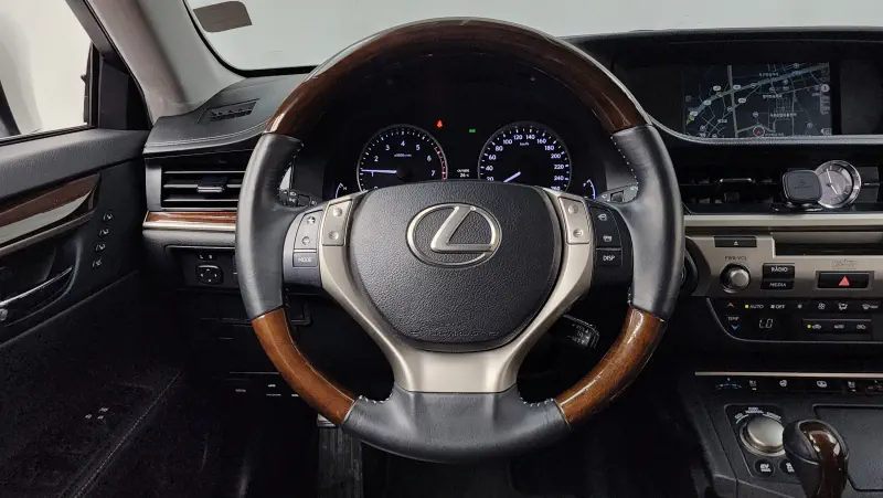 Lexus ES300h