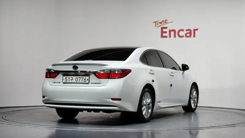 Lexus ES300h