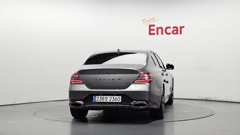 Genesis G70