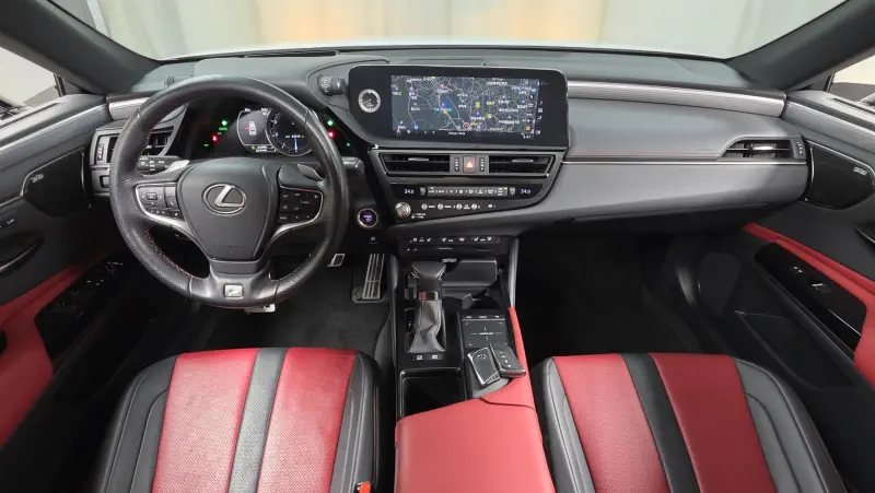 Lexus ES300h