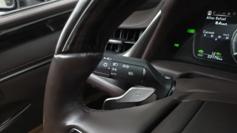 Lexus ES300h