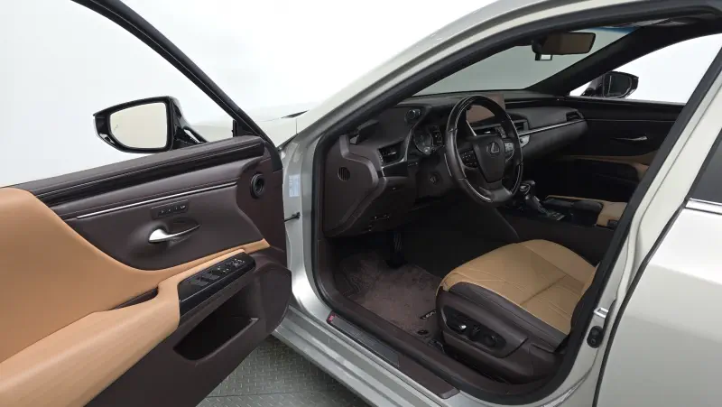 Lexus ES300h