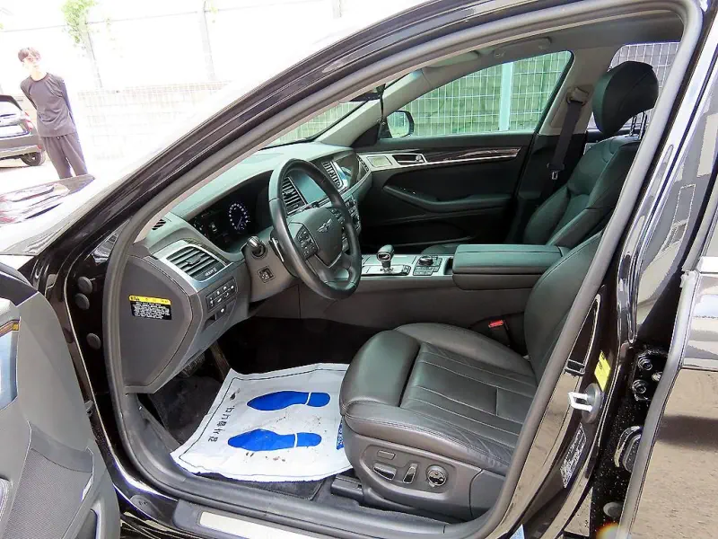 Genesis G80