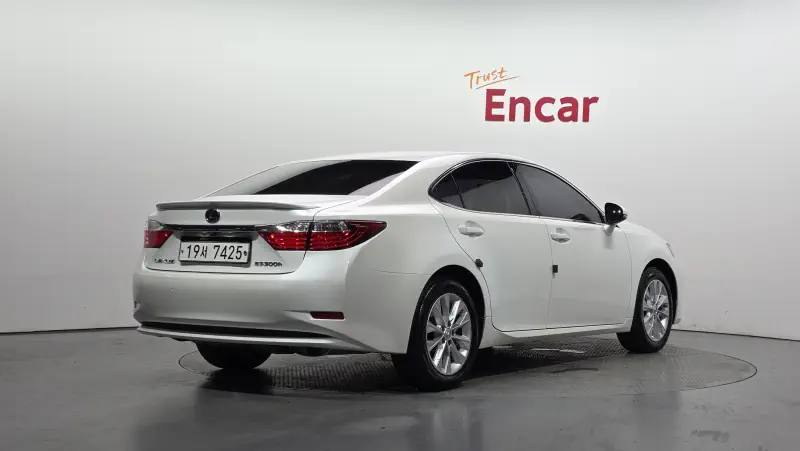 Lexus ES300h