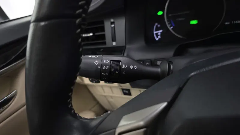 Lexus ES300h