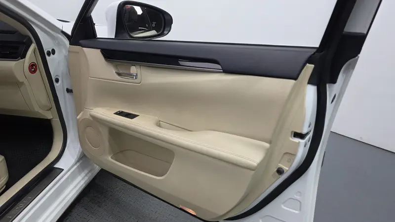 Lexus ES300h