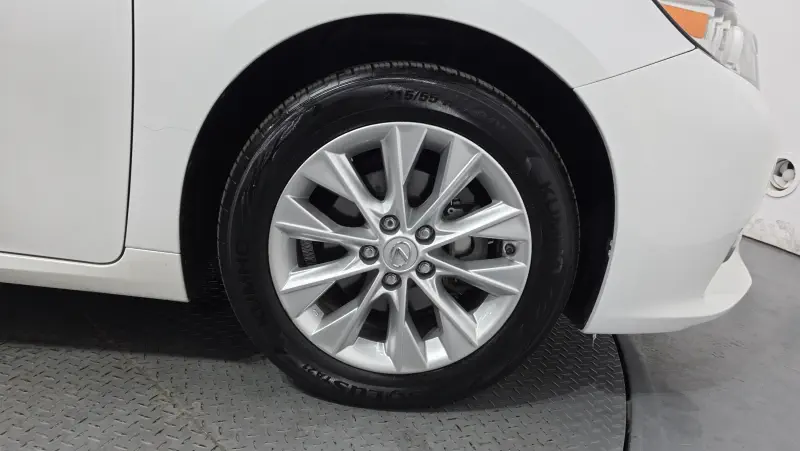 Lexus ES300h