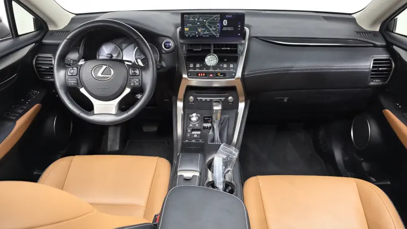 Lexus NX300h