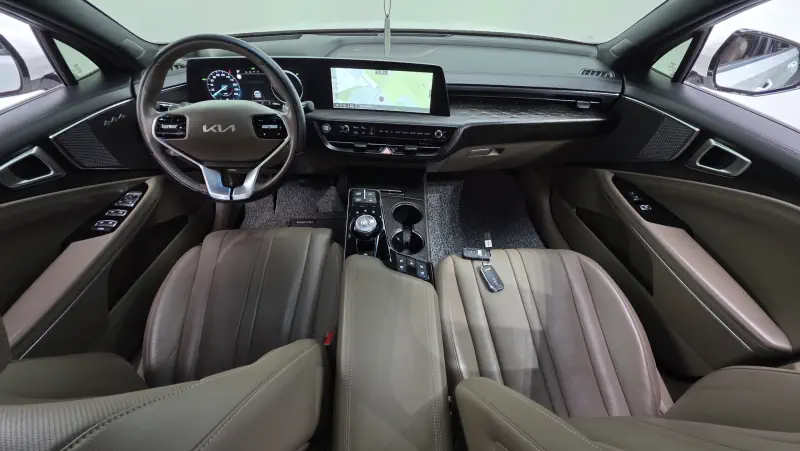 Kia K8