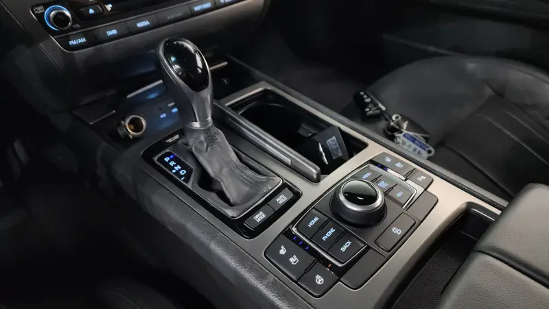 Hyundai Genesis
