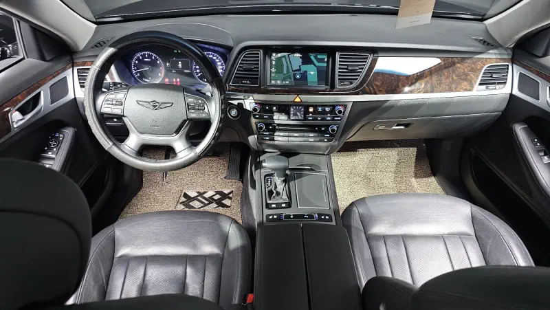 Hyundai Genesis