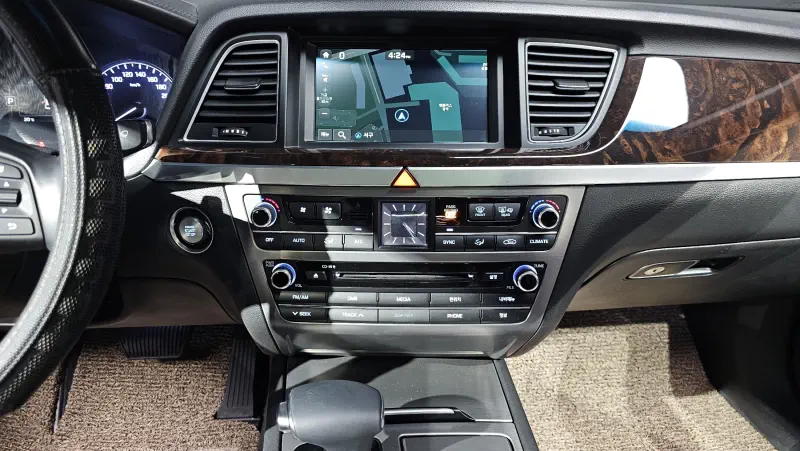 Hyundai Genesis