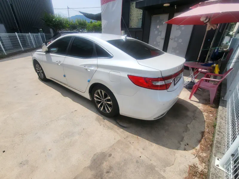 Hyundai Grandeur