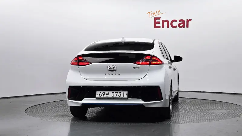 Hyundai Ioniq