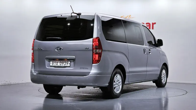 Hyundai Grand Starex