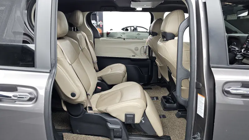 Toyota Sienna