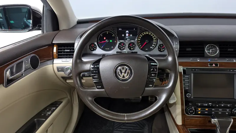 Volkswagen Phaeton