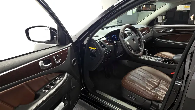 Hyundai Equus