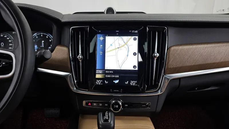 Volvo S90