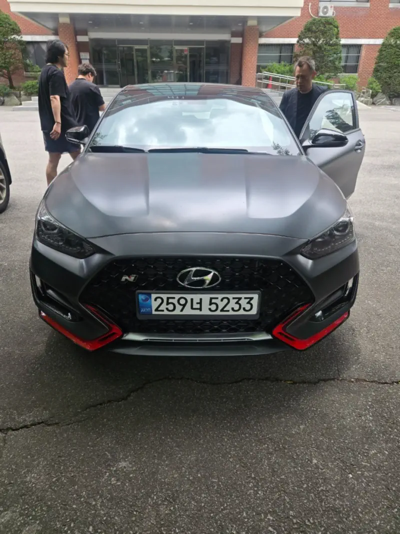 Hyundai Veloster
