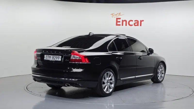 Volvo S80
