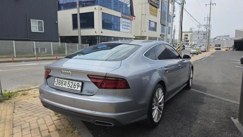 Audi A7
