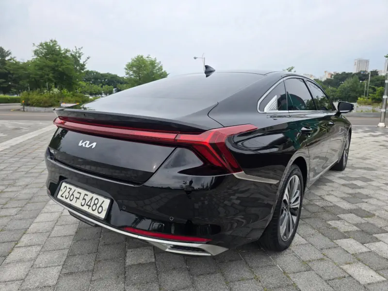 Kia K8