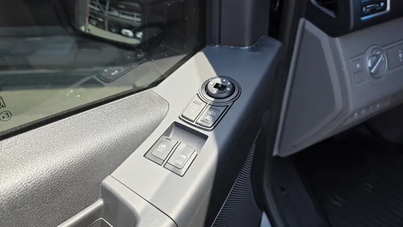 Hyundai H1