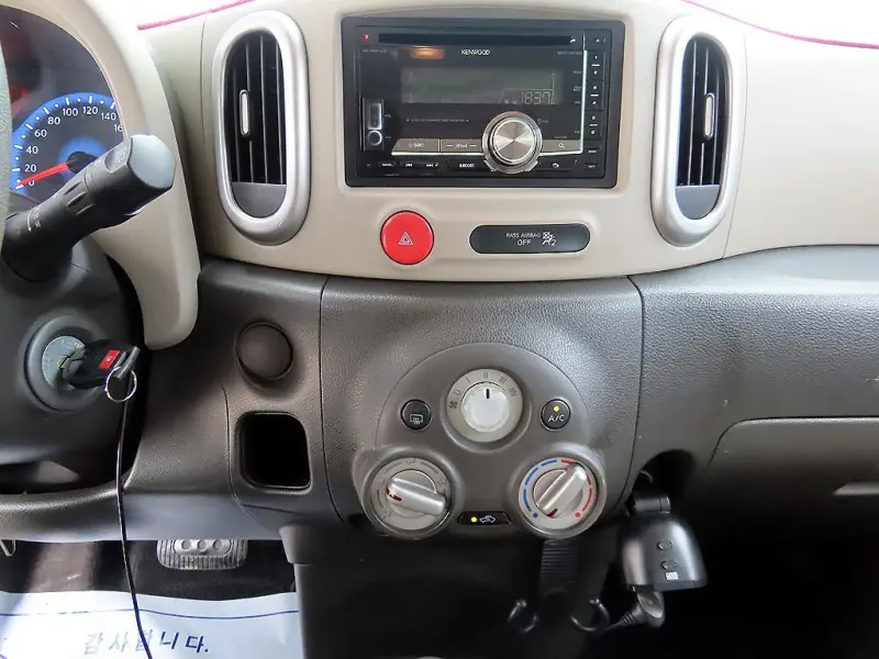 Nissan Cube