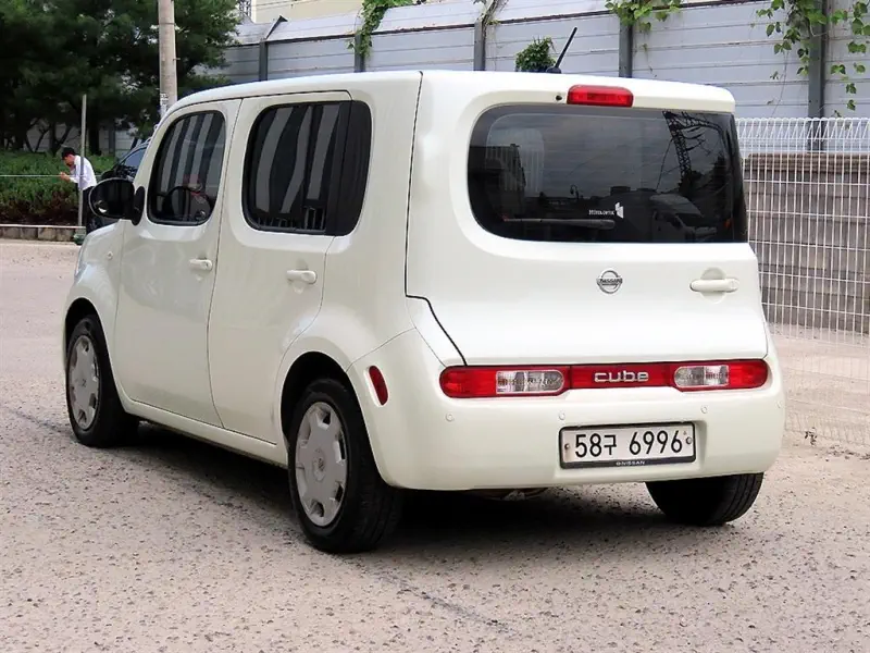 Nissan Cube