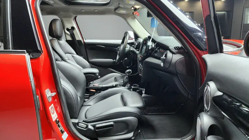 MINI Hatch